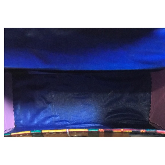 Handmade African Crossbody Purse - Picture 4 of 4